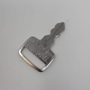 Yamaha 90890-56027-00 0/M Key (853)